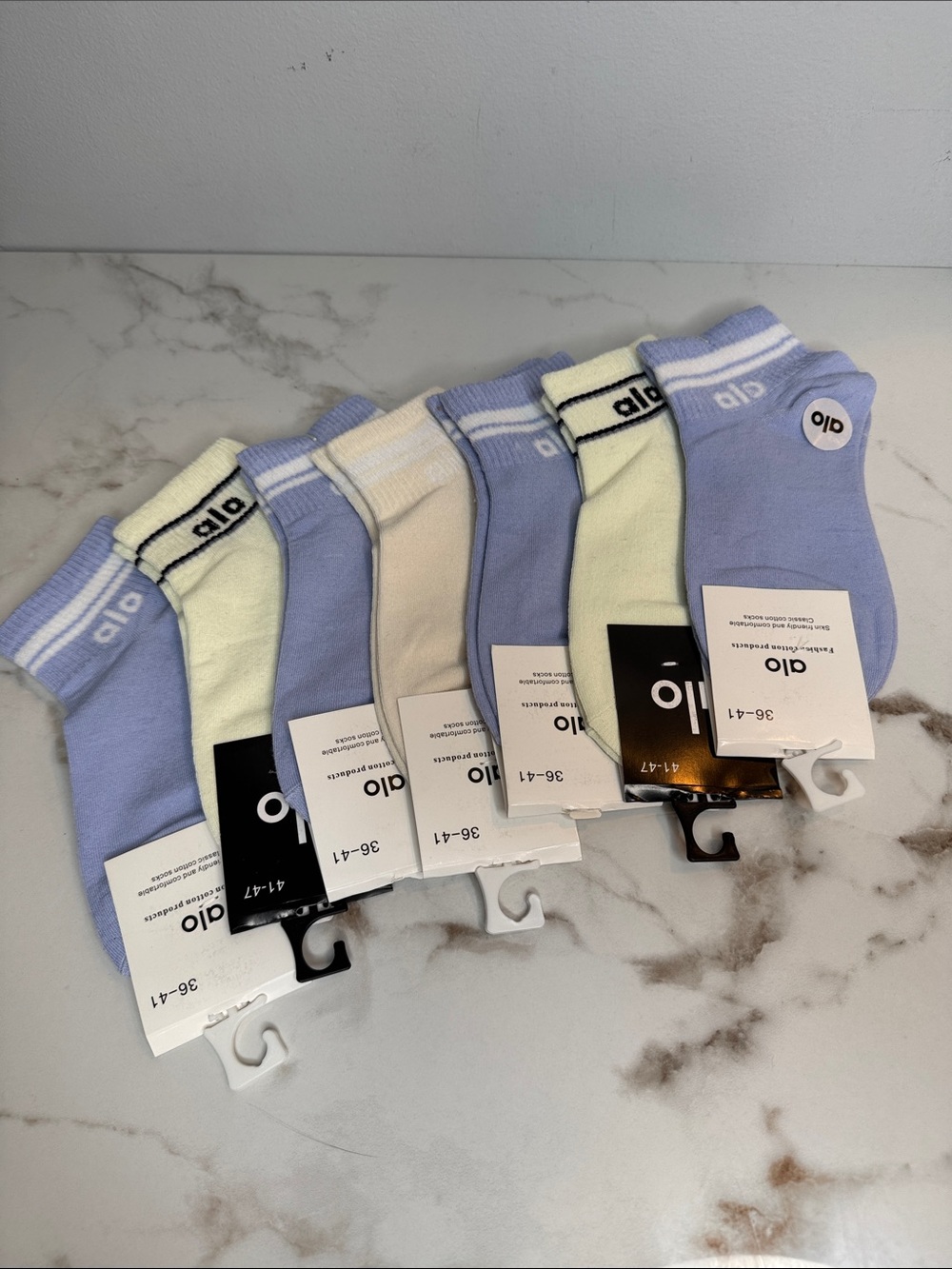 Unisex Alo Yoga Half-Crew Throwback Socks